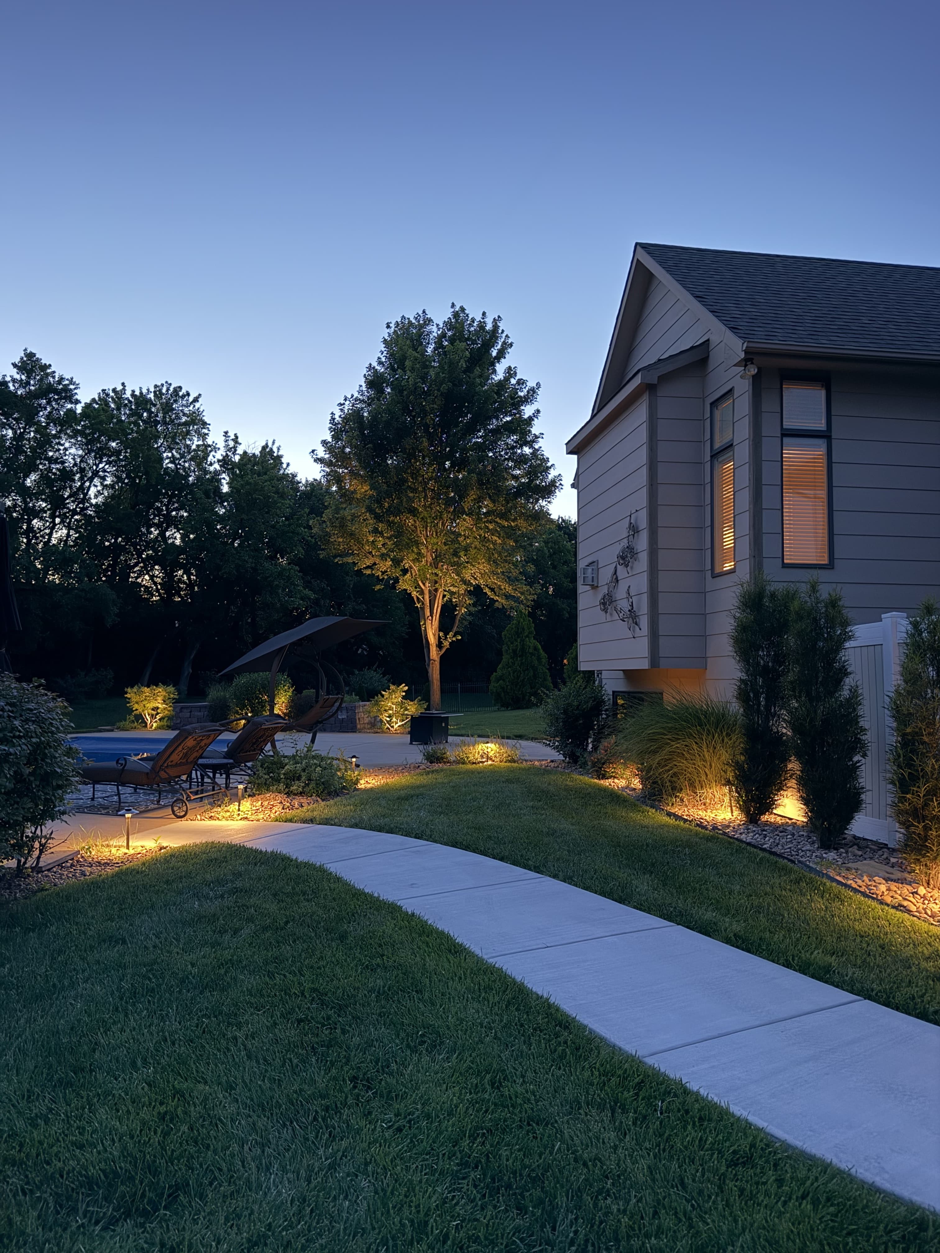 Reeds Cove path lighting through outdoor living area