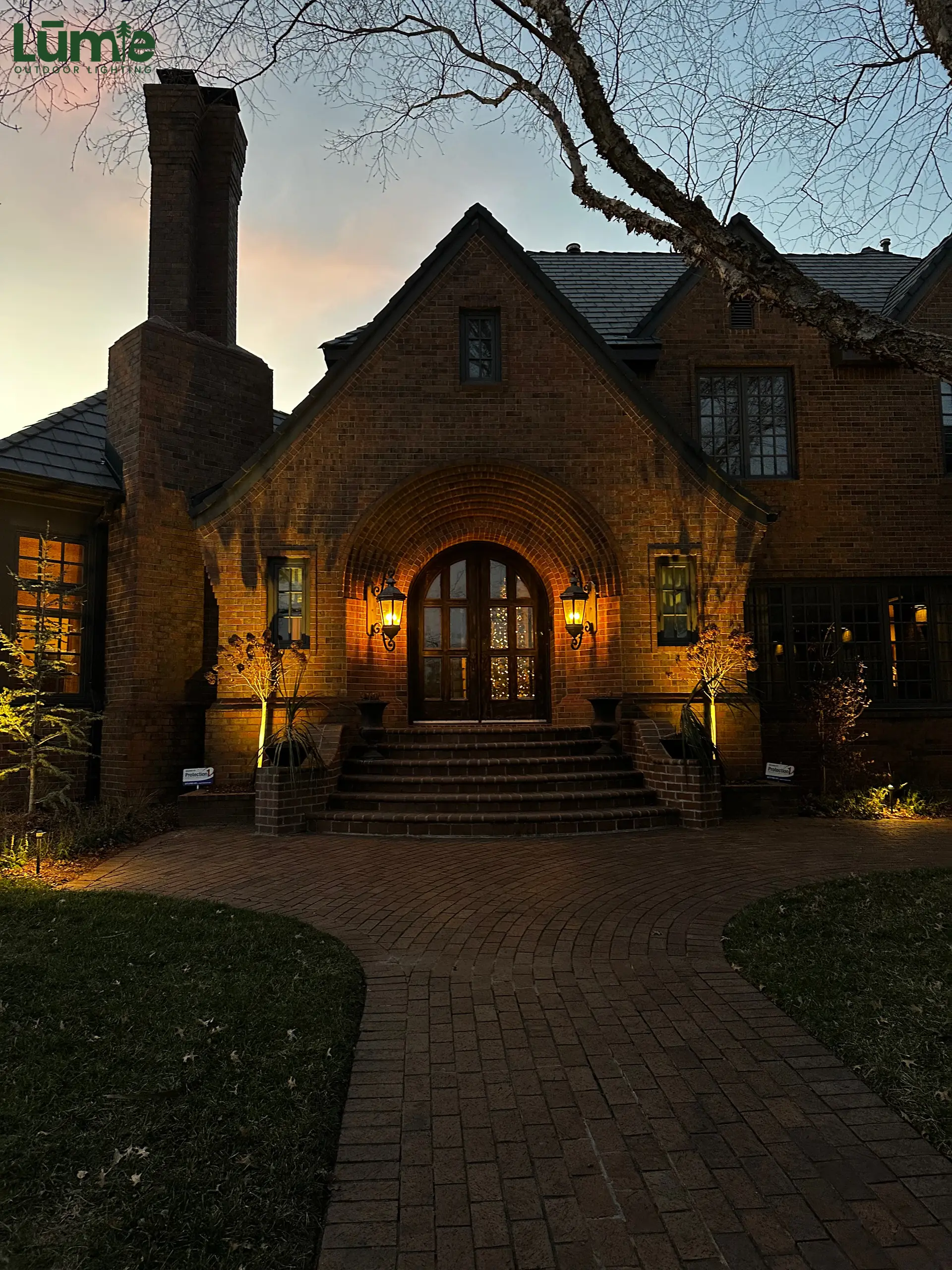 Professional outdoor lighting installation