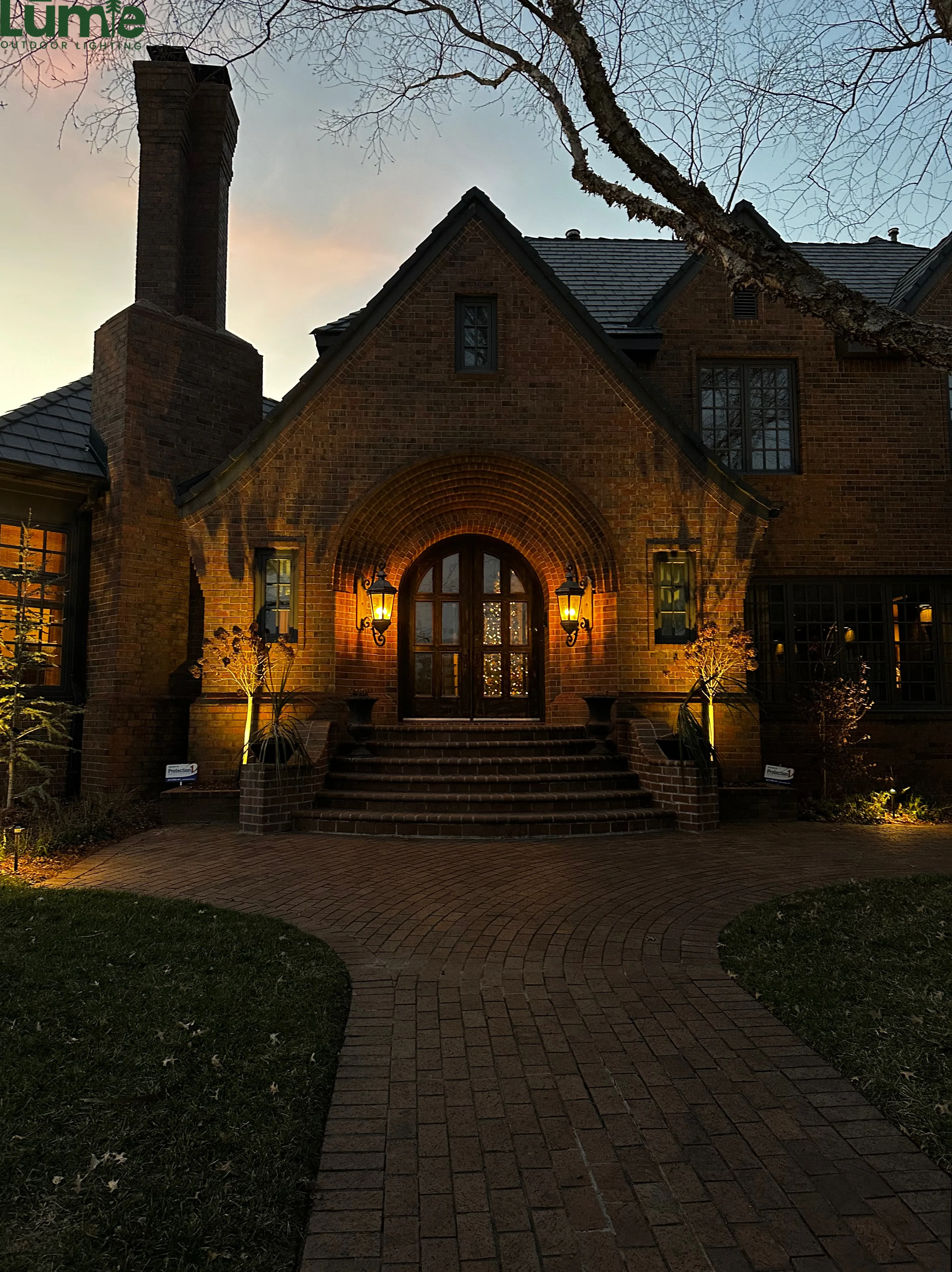 Professional outdoor lighting installation